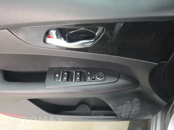 2022 Kia Forte GT – miniatura 9