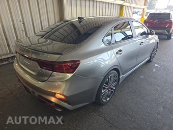 2022 Kia Forte GT – miniatura 4