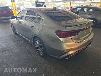 2022 Kia Forte GT – miniatura 6