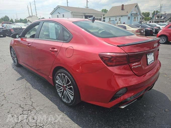2022 Kia Forte GT - miniatura 2