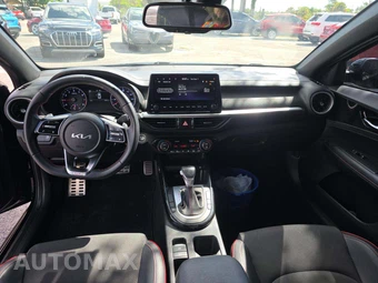 2022 Kia Forte GT - miniatura 10