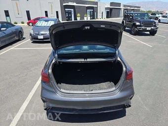 2022 Kia Forte GT-Line – miniatura 11