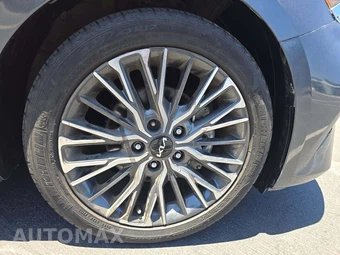 2022 Kia Forte GT-Line – miniatura 19