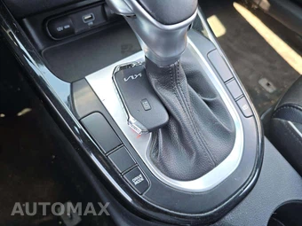 2022 Kia Forte GT-Line – miniatura 5