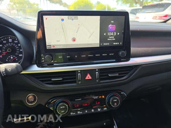 2022 Kia Forte GT-Line - miniatura 10