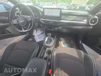 2022 Kia Forte GT-Line - miniatura 18