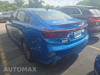 2022 Kia Forte GT-Line - miniatura 2