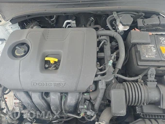 2022 Kia Forte GT-Line - miniatura 18