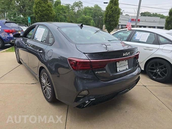 2022 Kia Forte GT-Line - miniatura 2