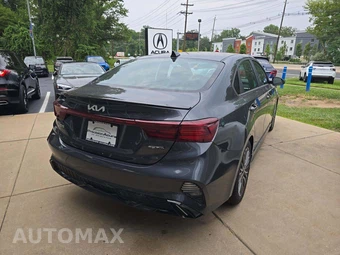 2022 Kia Forte GT-Line - miniatura 3