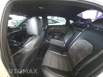 2022 Kia Forte GT-Line - miniatura 13