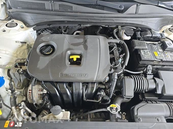 2022 Kia Forte GT-Line - miniatura 15