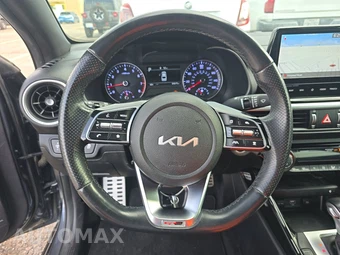 2022 Kia Forte GT-Line – miniatura 10