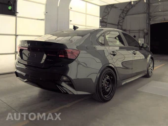 2022 Kia Forte GT-Line – miniatura 4