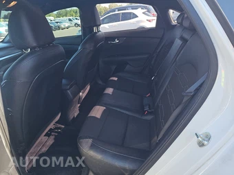 2022 Kia Forte GT-Line – miniatura 13