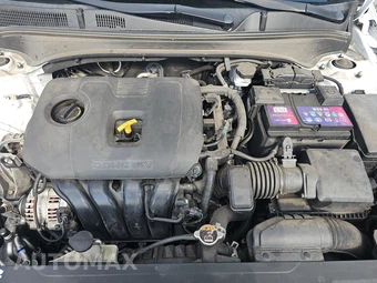 2022 Kia Forte GT-Line – miniatura 15