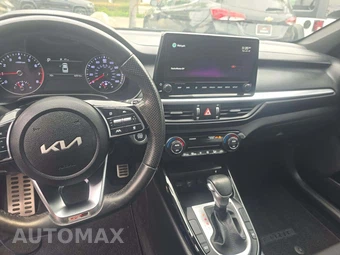 2022 Kia Forte GT-Line - miniatura 10