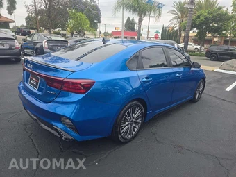 2022 Kia Forte GT-Line - miniatura 3