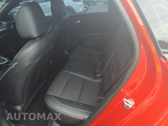 2022 Kia Forte GT-Line – miniatura 13