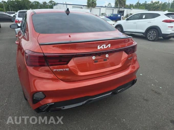 2022 Kia Forte GT-Line – miniatura 5