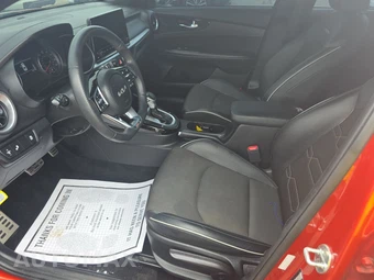 2022 Kia Forte GT-Line – miniatura 7