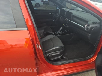 2022 Kia Forte GT-Line – miniatura 8