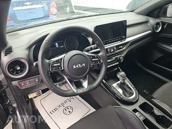 2022 Kia Forte GT-Line - miniatura 11