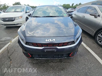 2022 Kia Forte GT-Line - miniatura 2