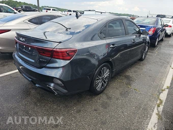 2022 Kia Forte GT-Line - miniatura 4