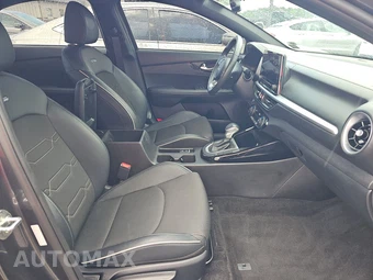 2022 Kia Forte GT-Line - miniatura 8