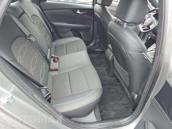 2022 Kia Forte GT-Line - miniatura 16
