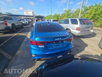 2022 Kia Forte GT-Line - miniatura 5