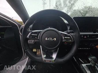 2022 Kia Forte GT-Line - miniatura 10