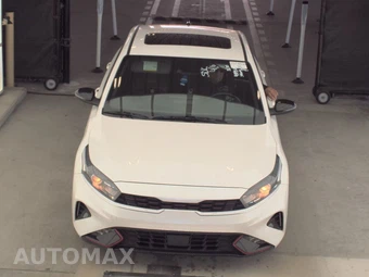 2022 Kia Forte GT-Line - miniatura 2