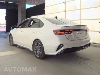 2022 Kia Forte GT-Line - miniatura 6