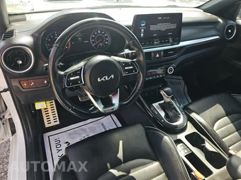 2022 Kia Forte GT-Line - miniatura 11