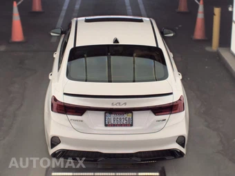 2022 Kia Forte GT-Line - miniatura 5