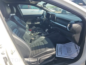 2022 Kia Forte GT-Line - miniatura 8