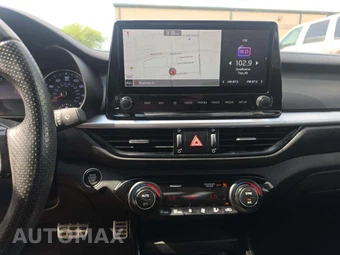 2022 Kia Forte GT-Line – miniatura 7