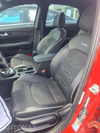 2022 Kia Forte GT-Line - miniatura 6
