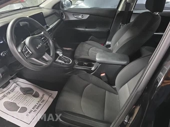 2022 Kia Forte LXS – miniatura 7