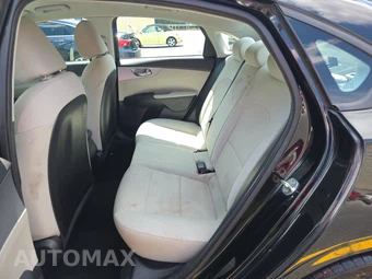 2022 Kia Forte LXS – miniatura 13
