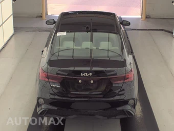 2022 Kia Forte LXS – miniatura 5