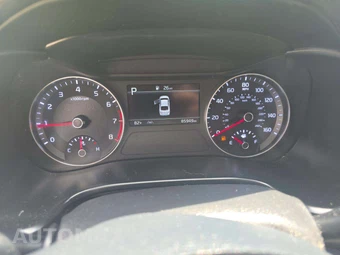 2022 Kia Forte LXS - miniatura 9