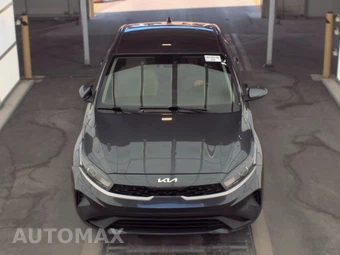 2022 Kia Forte LXS - miniatura 2