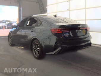 2022 Kia Forte LXS - miniatura 6