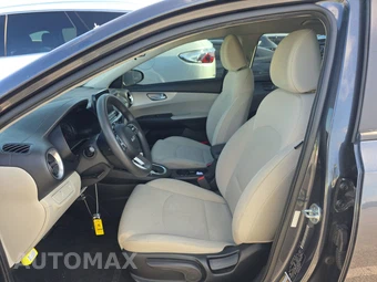 2022 Kia Forte LXS - miniatura 7