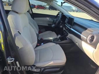 2022 Kia Forte LXS - miniatura 8