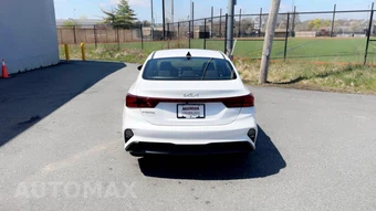2022 Kia Forte LXS - miniatura 12