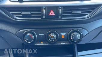 2022 Kia Forte LXS - miniatura 26